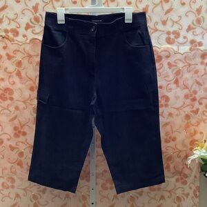 Counterparts Black Capris